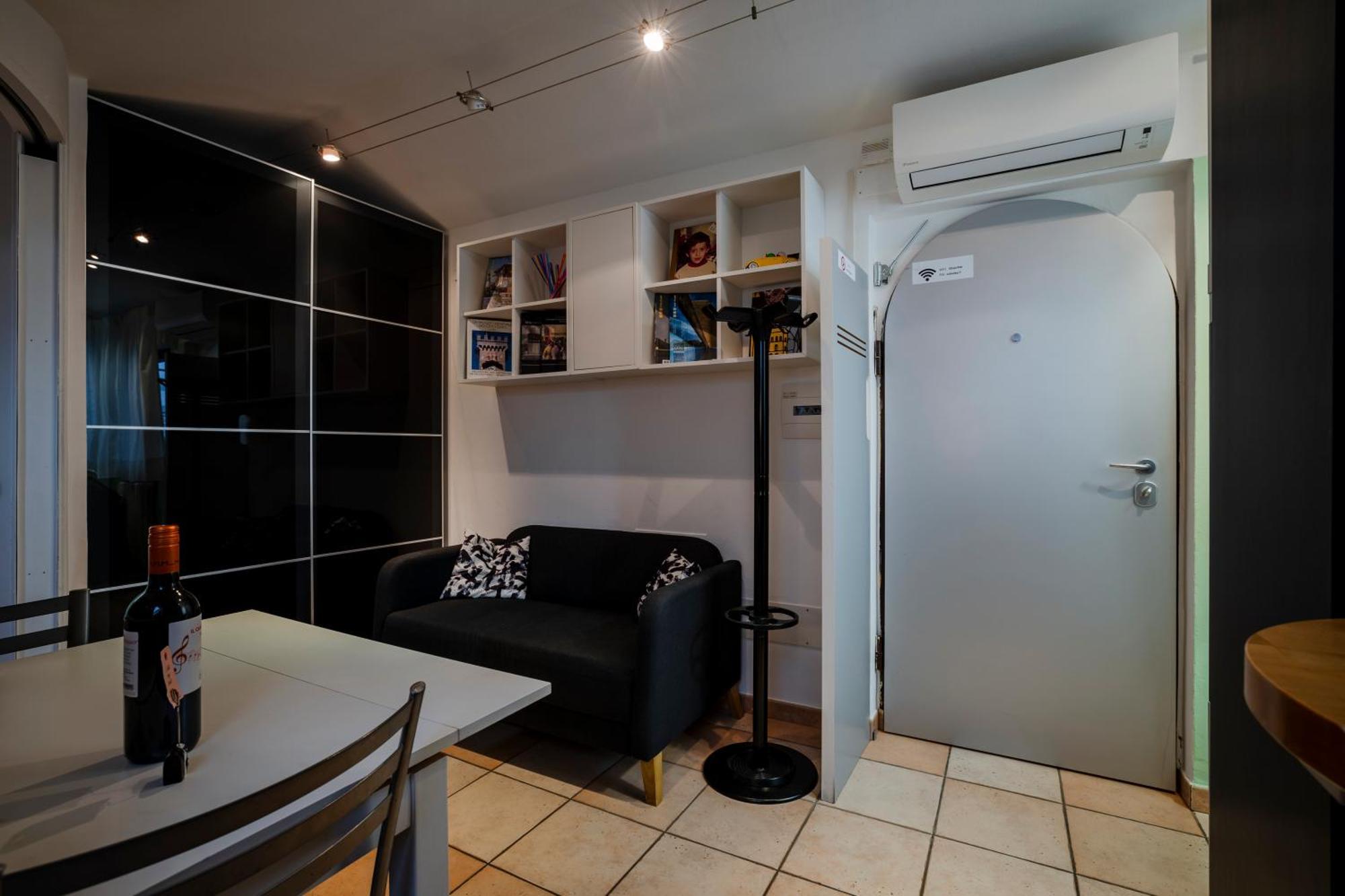 Above The Sky - Flying Apartment سان مارينو المظهر الخارجي الصورة
